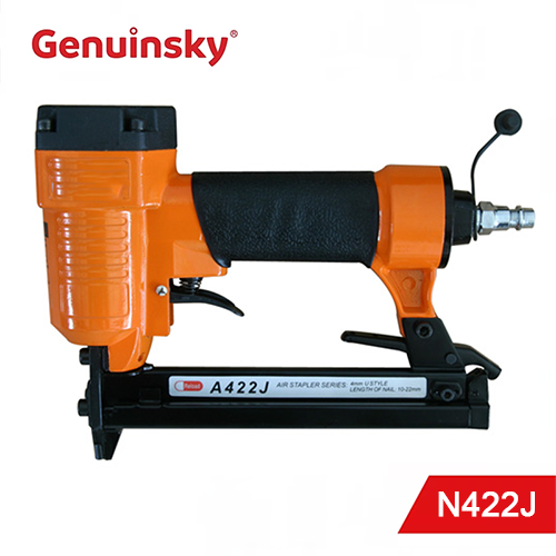 Cucitrice a corona stretta NS422J
